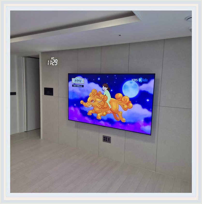 아트월 가격 상담 시 참고하는 벽걸이TV 설치 사진: 브라켓과 벽면의 관계, 김포시·검단구·강화군 관련 안내용 참고 이미지
